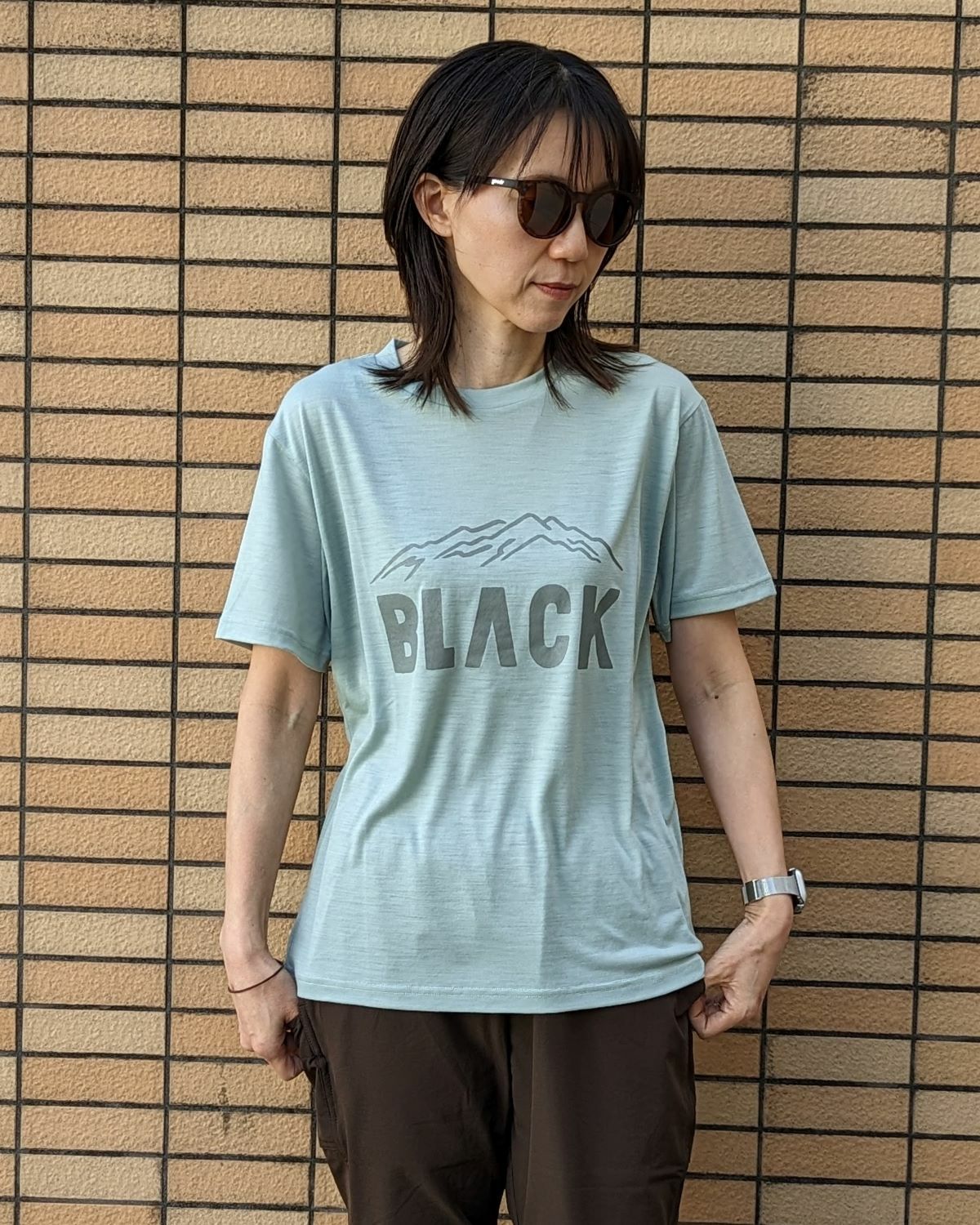 BLACK BRICK / 「BLACK」Logo Hybrid Merino Tee｜ BLACK BRICK 