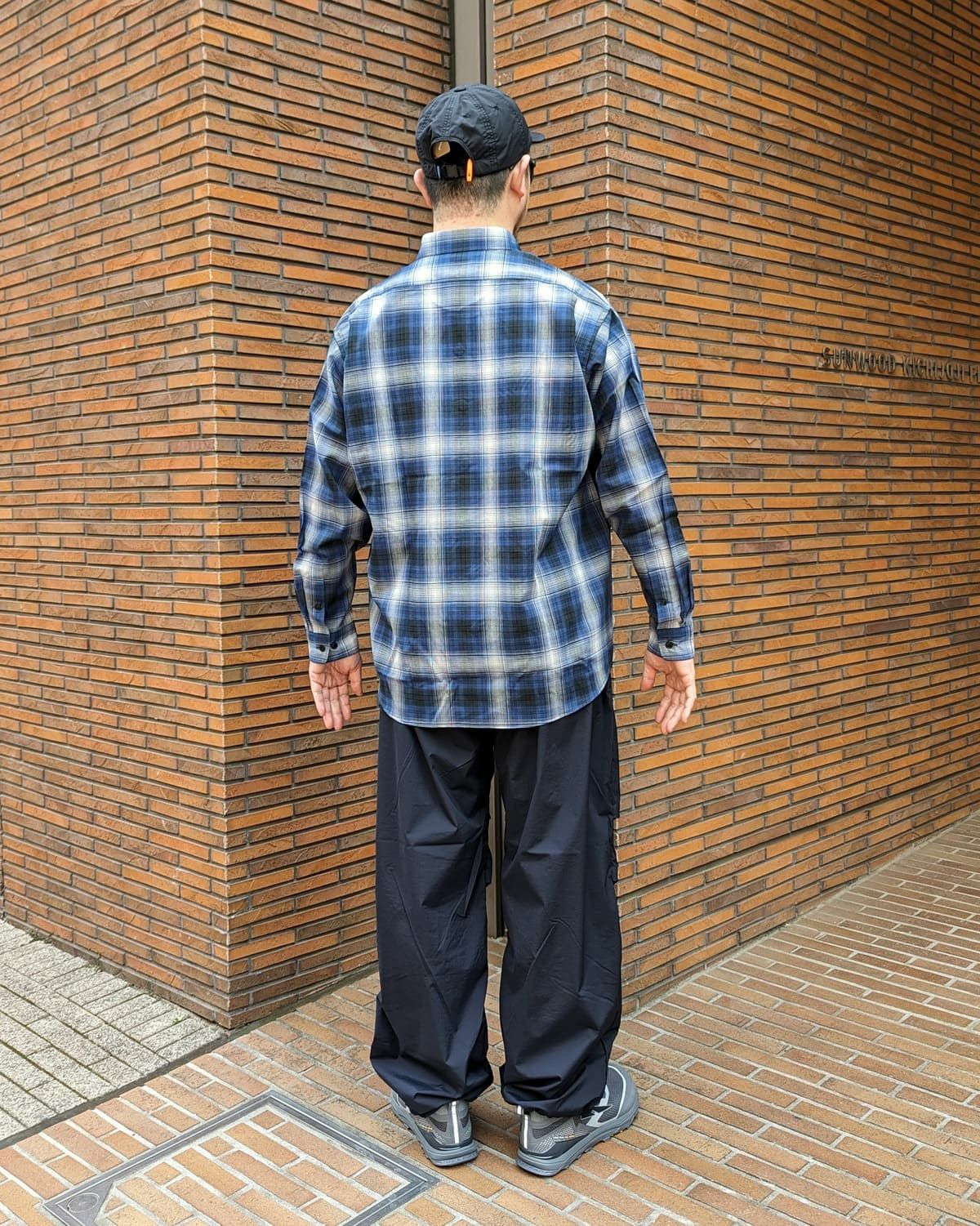BROWN by 2-tacs / Knee tuck pants｜ブラウンバイツータックスの通販 