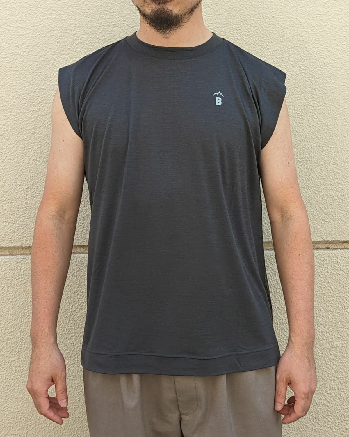 BLACK BRICK / Hybrid Merino Cover Sleeveless【B】｜ブラック 