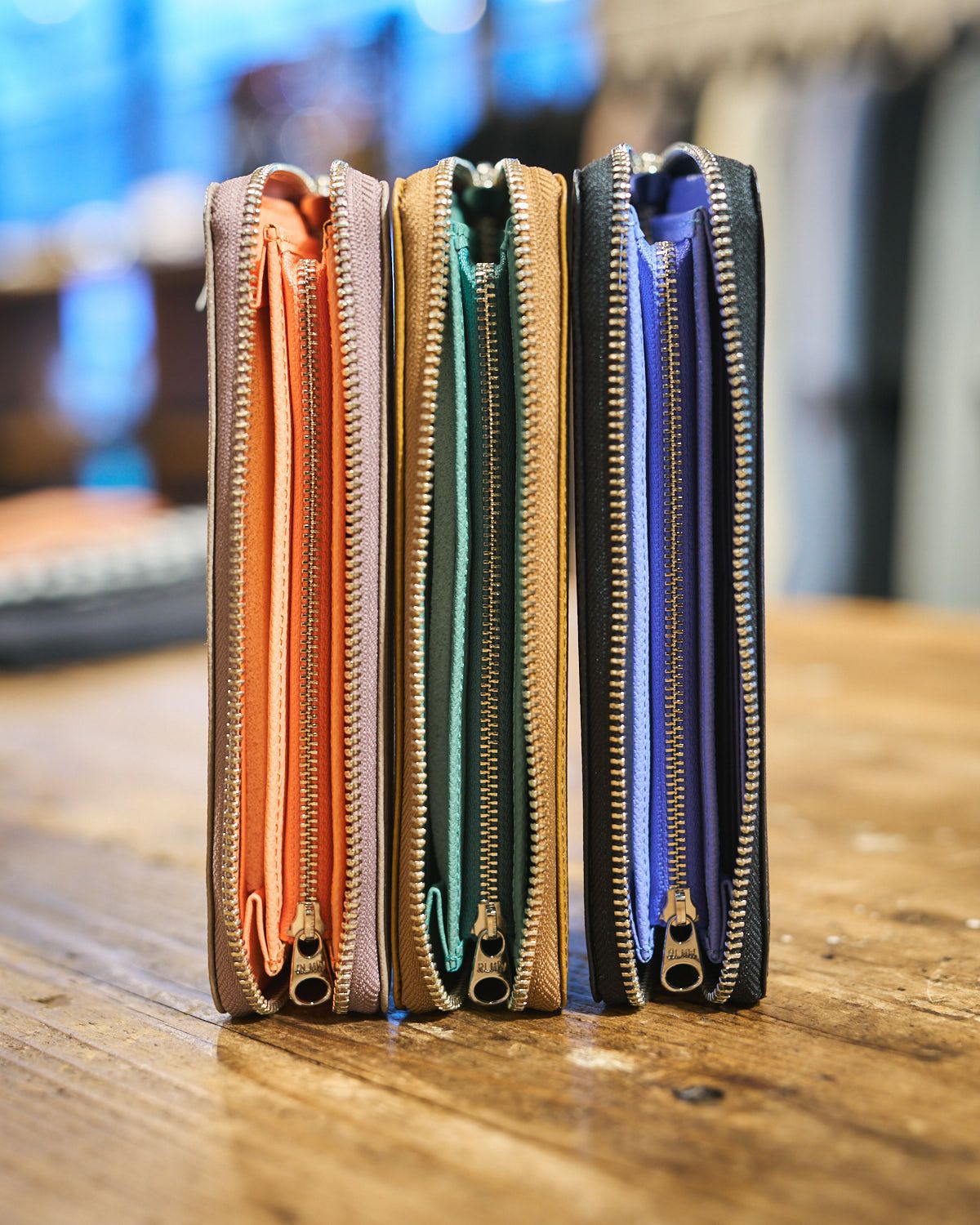 RawLow Mountain Works / Hillary Wallet 02（ラウンド束入