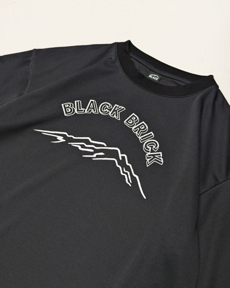 black セール brick t シャツ