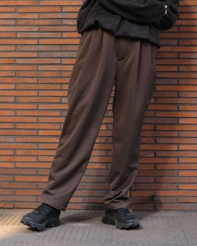 Relax Tapered Pants | BLACK BRICK
