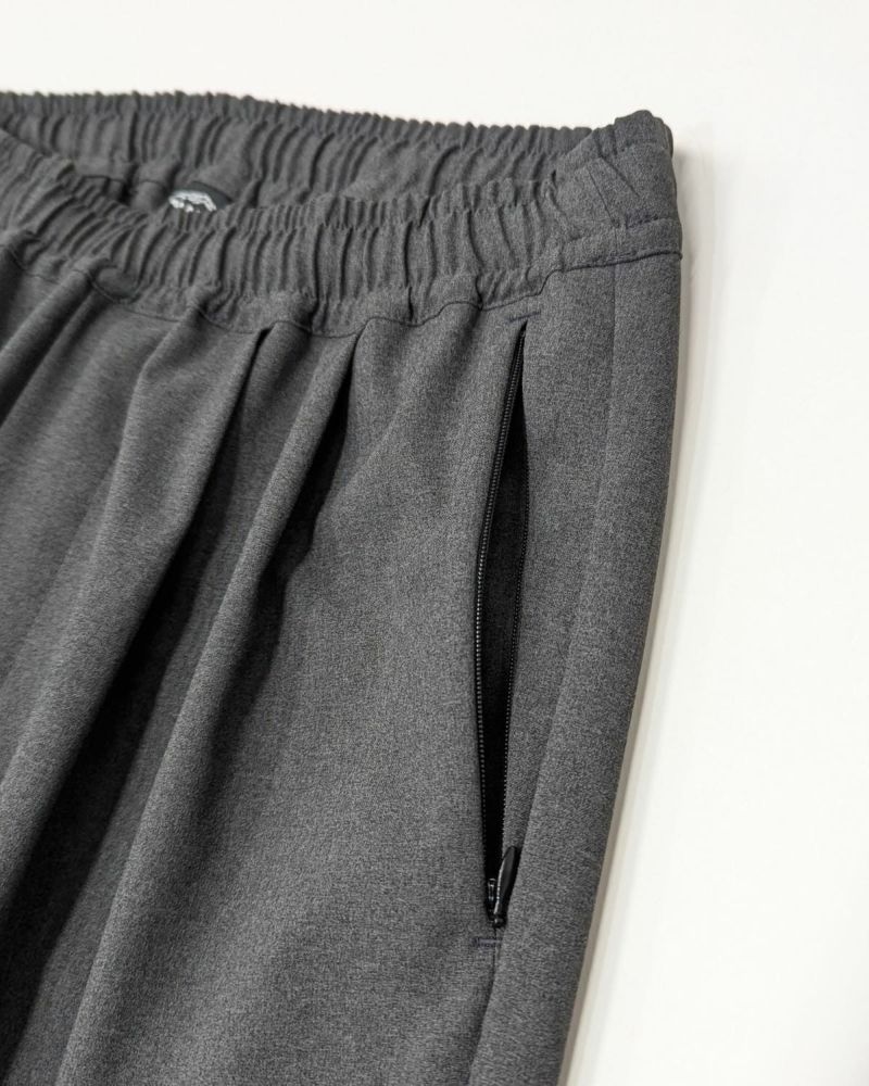 BLACK BRICK / Relax Tapered Pants（Women）｜ブラックブリック